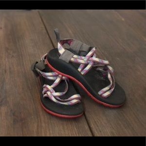 Little girls size 13 Chaco’s